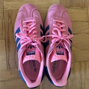 Adidas Women's Pink and Navy Sneakers